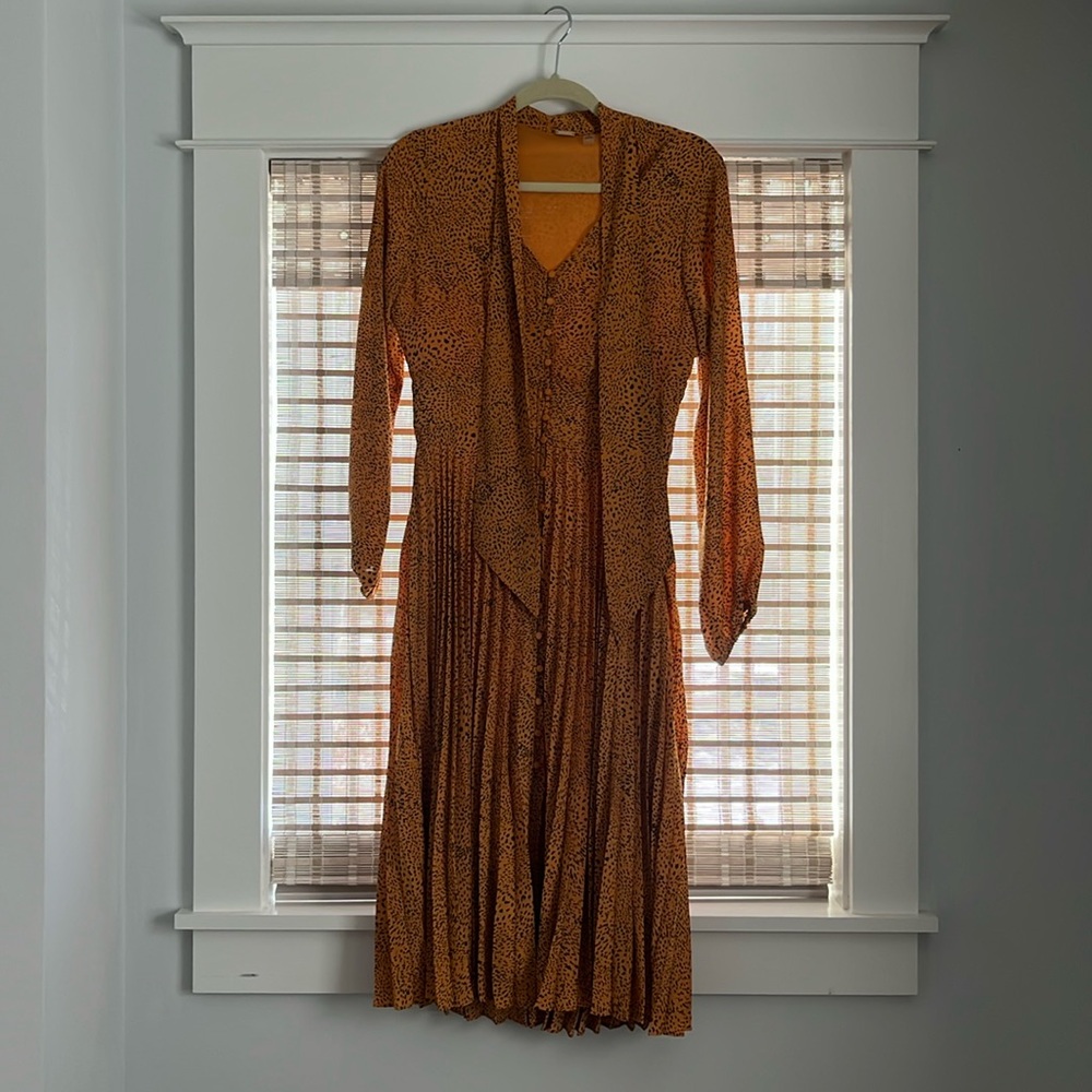Tahari Pleated Button Front/Tie Front Dress